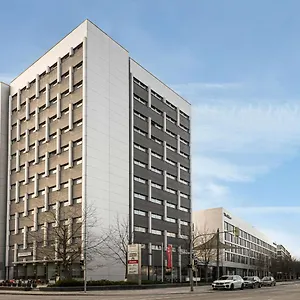 Отель Rilano 24/7 Hotel Muenchen, Мюнхен