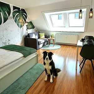 Appartamento Homely Serenity Greens - Stylisch Studio-apartment With Kitchen - 10 Min To Station, Pet Friendly
